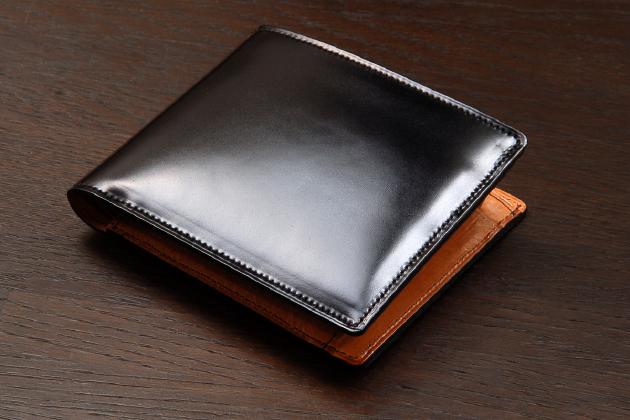 マイスターコードバン：ココマイスターのコードバン二つ折り財布 